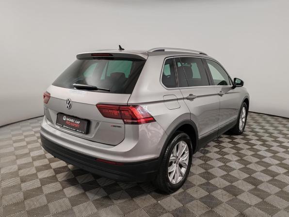 Volkswagen Tiguan II с пробегом 2018 года, цена 2 649 000 рублей, 92928 км, внедорожник, Автокод Объявления