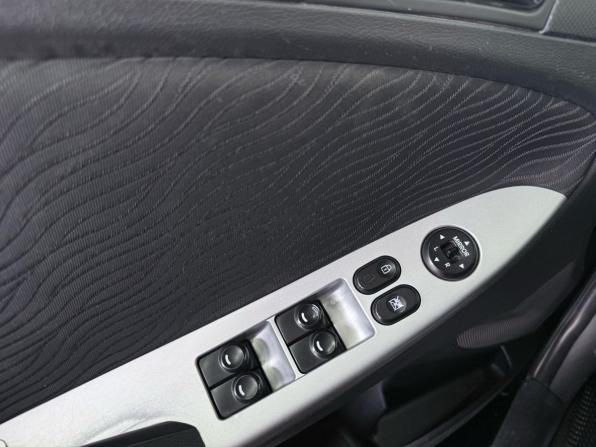 Hyundai Solaris I с пробегом 2013 года, цена 639 000 рублей, 218990 км, седан, Автокод Объявления