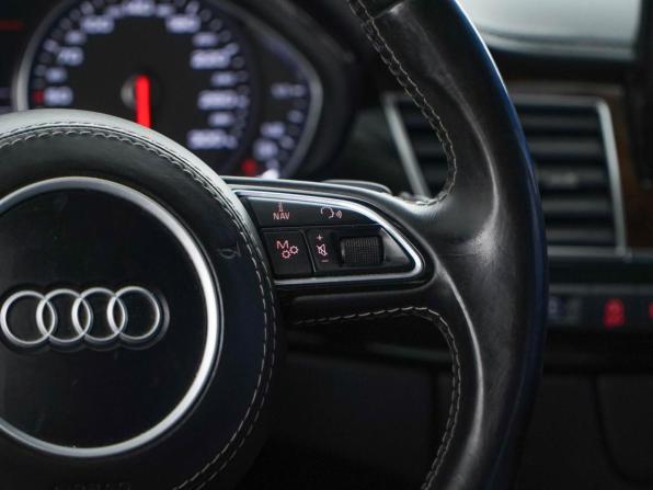Audi A8 III (D4) Рестайлинг с пробегом 2014 года, цена 2 300 777 рублей, 241380 км, седан, Автокод Объявления