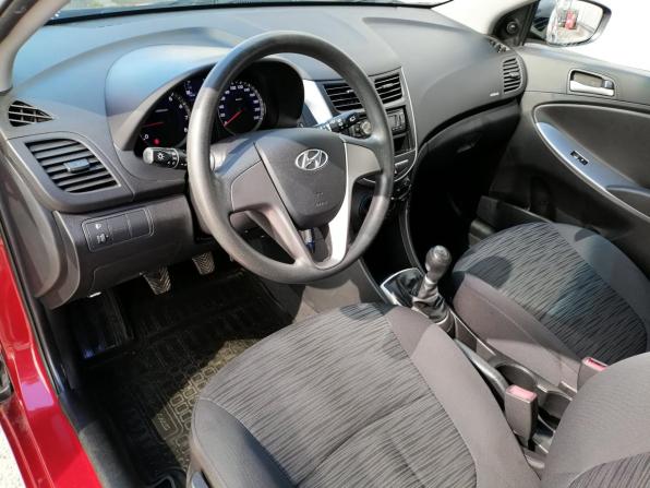 Hyundai Solaris I Рестайлинг с пробегом 2015 года, цена 729 000 рублей, 106884 км, хэтчбек, Автокод Объявления