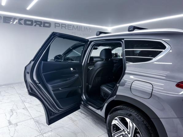 Hyundai Santa Fe IV Рестайлинг с пробегом 2022 года, цена 4 200 000 рублей, 117060 км, внедорожник, Автокод Объявления