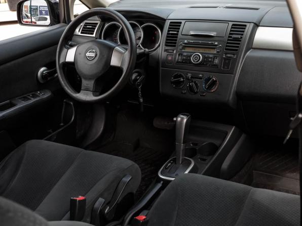 Nissan Tiida I с пробегом 2010 года, цена 650 000 рублей, 185749 км, седан, Автокод Объявления