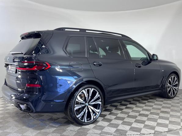 BMW X7 I (G07) Рестайлинг с пробегом 2025 года, цена 16 099 000 рублей, 3905 км, внедорожник, Автокод Объявления