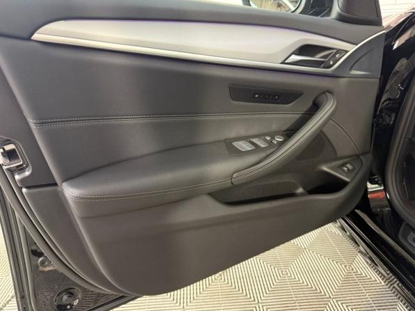 BMW 5 серии VII (G30/G31/G38) Рестайлинг с пробегом 2023 года, цена 6 800 000 рублей, 12000 км, седан, Автокод Объявления