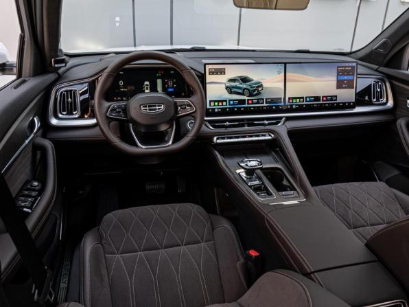 Geely Monjaro I Рестайлинг 2 с пробегом 2026 года, цена 4 130 000 рублей, 23 км, внедорожник, Автокод Объявления