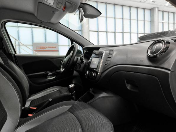 Renault Kaptur I с пробегом 2018 года, цена 1 450 000 рублей, 155618 км, внедорожник, Автокод Объявления