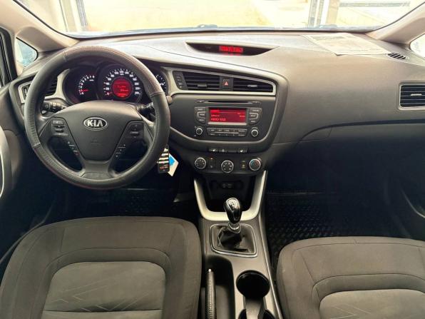 Kia Ceed II Рестайлинг с пробегом 2015 года, цена 749 000 рублей, 286953 км, хэтчбек, Автокод Объявления