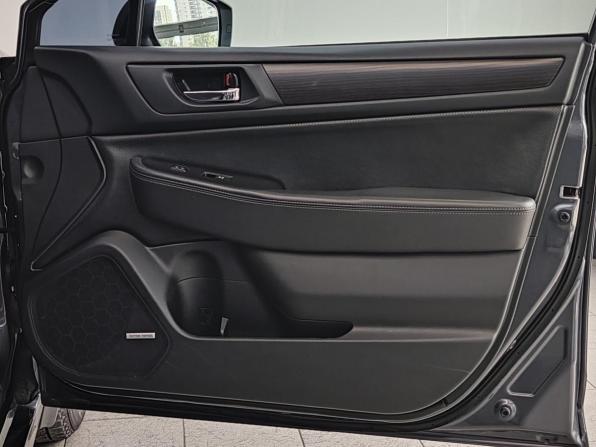 Subaru Legacy VI с пробегом 2015 года, цена 1 550 000 рублей, 289312 км, седан, Автокод Объявления