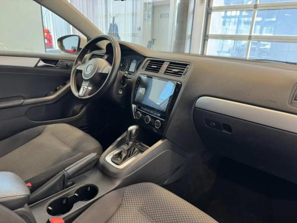 Volkswagen Jetta VI с пробегом 2012 года, цена 930 000 рублей, 203922 км, седан, Автокод Объявления