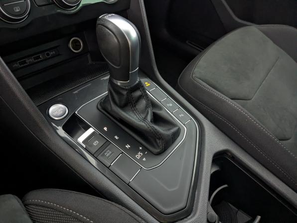 Volkswagen Tiguan II с пробегом 2019 года, цена 2 500 000 рублей, 39283 км, внедорожник, Автокод Объявления