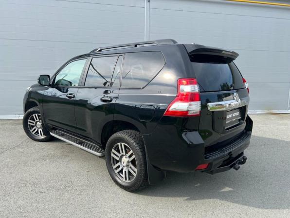 Toyota Land Cruiser Prado 150 Series Рестайлинг 1 с пробегом 2017 года, цена 3 939 000 рублей, 158030 км, внедорожник, Автокод Объявления