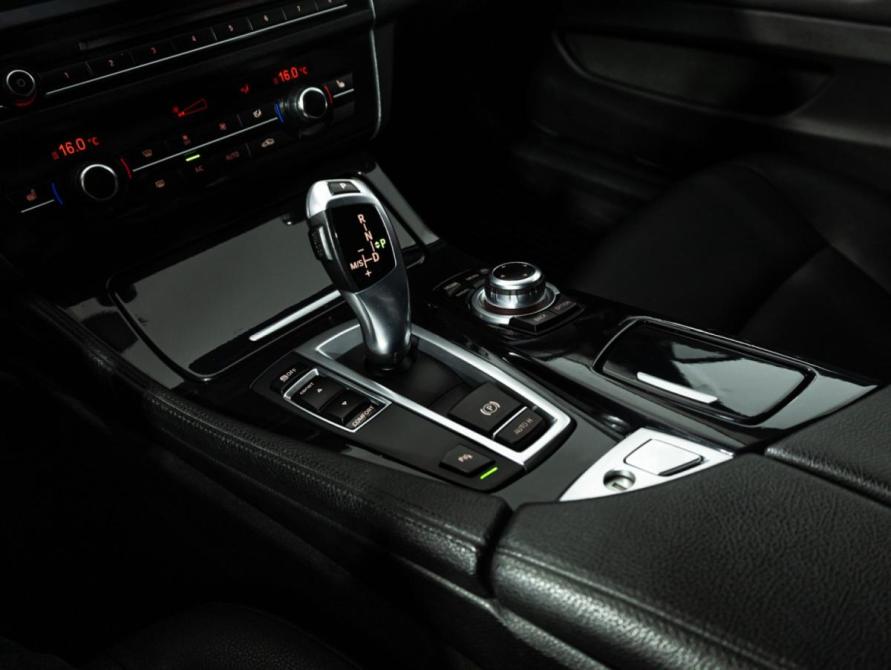 BMW 5 серии VI (F10/F11/F07) Рестайлинг Санкт-Петербург  - изображение 16