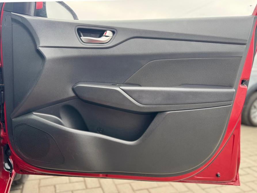 Hyundai Solaris II Рестайлинг Ростов-на-Дону  - изображение 17