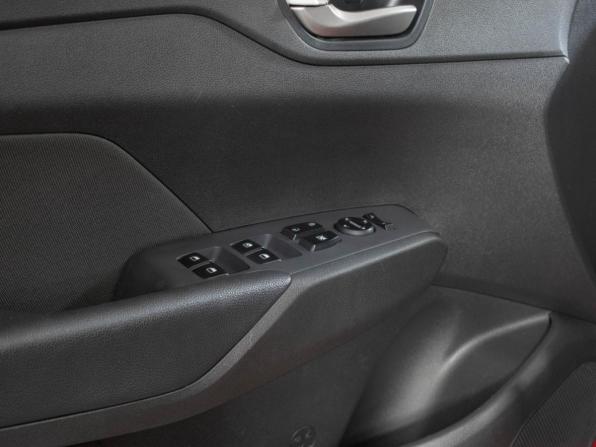 Hyundai Solaris II с пробегом 2020 года, цена 1 329 000 рублей, 151561 км, седан, Автокод Объявления