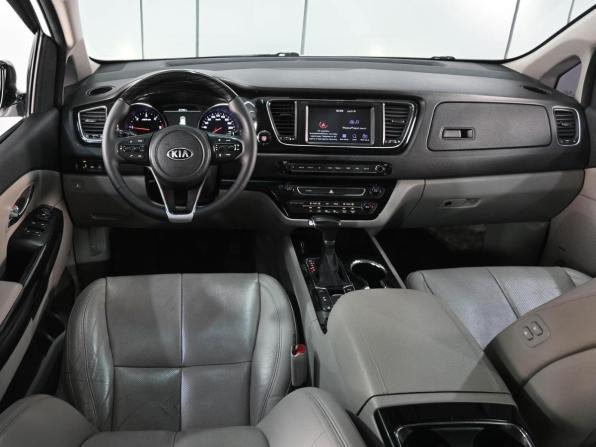 Kia Carnival III с пробегом 2018 года, цена 3 159 000 рублей, 180360 км, минивэн, Автокод Объявления