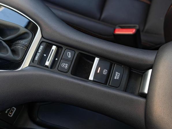 Honda ZR-V с пробегом 2024 года, цена 3 520 000 рублей, 21385 км, внедорожник, Автокод Объявления