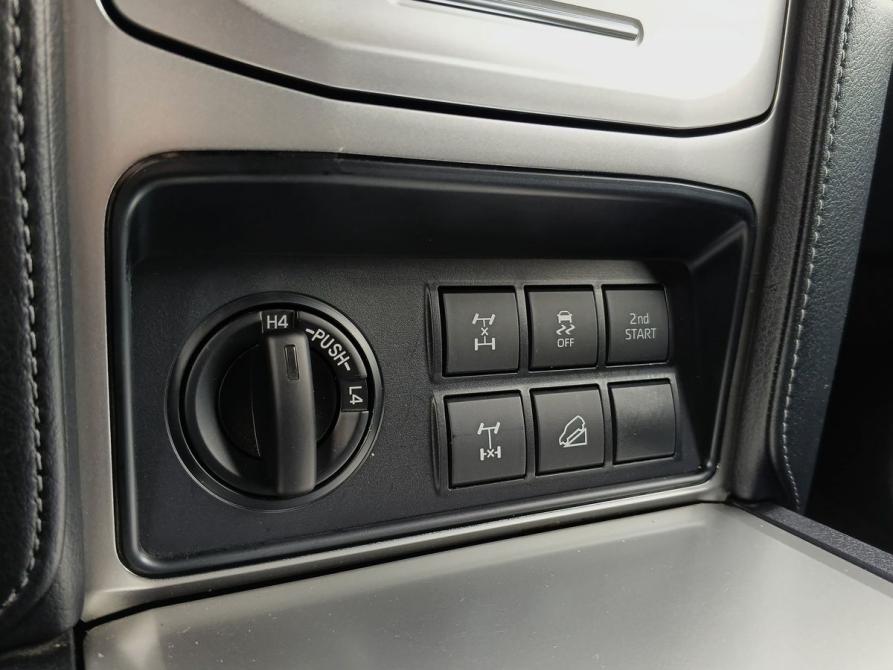 Toyota Land Cruiser Prado 150 Series Рестайлинг 3 Москва  - изображение 18