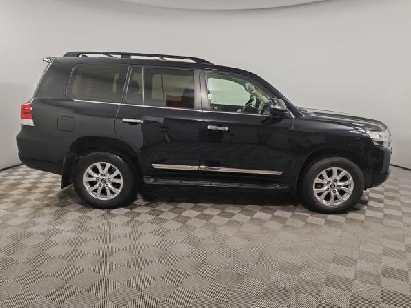 Toyota Land Cruiser 200 Series Рестайлинг 2 с пробегом 2015 года, цена 4 800 000 рублей, 199129 км, внедорожник, Автокод Объявления