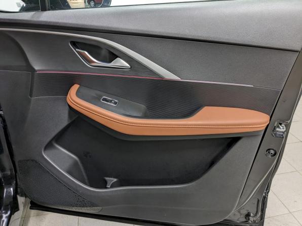 Omoda C5 I с пробегом 2023 года, цена 1 890 000 рублей, 40301 км, внедорожник, Автокод Объявления