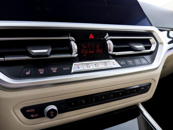 BMW 3 серии VII (G2x) с пробегом 2020 года, цена 3 455 000 рублей, 63048 км, седан, Автокод Объявления