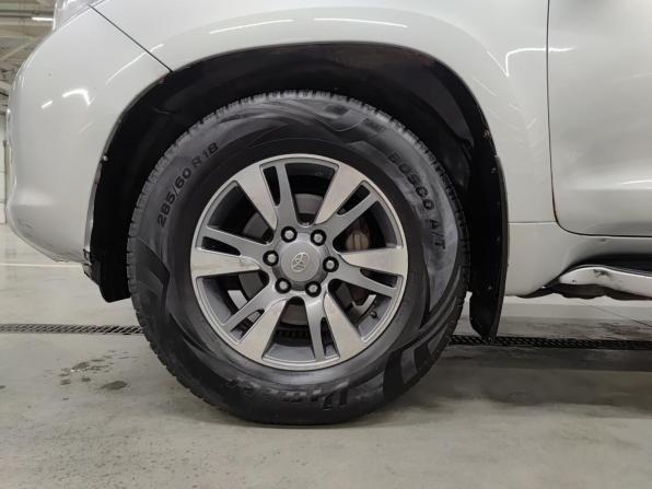 Toyota Land Cruiser Prado 150 Series с пробегом 2011 года, цена 1 900 000 рублей, 297351 км, внедорожник, Автокод Объявления