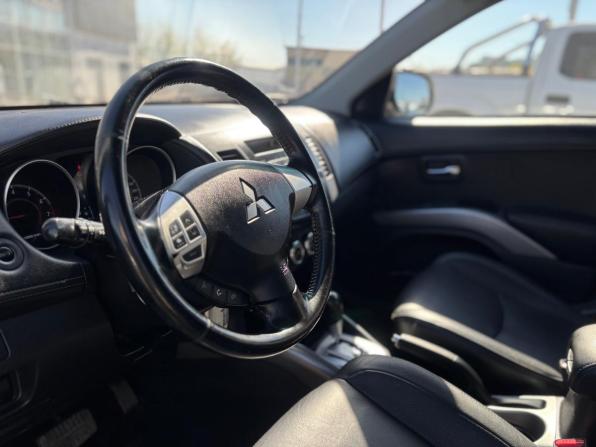 Mitsubishi Outlander II Рестайлинг с пробегом 2011 года, цена 1 640 000 рублей, 197181 км, внедорожник, Автокод Объявления