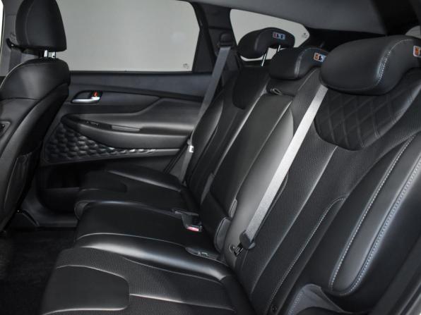 Hyundai Santa Fe IV Рестайлинг с пробегом 2020 года, цена 3 087 315 рублей, 53011 км, внедорожник, Автокод Объявления