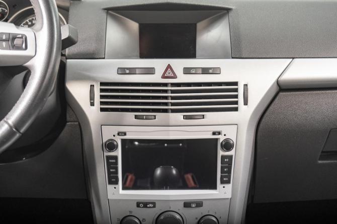 Opel Astra H Рестайлинг с пробегом 2010 года, цена 589 000 рублей, 190000 км, хэтчбек, Автокод Объявления