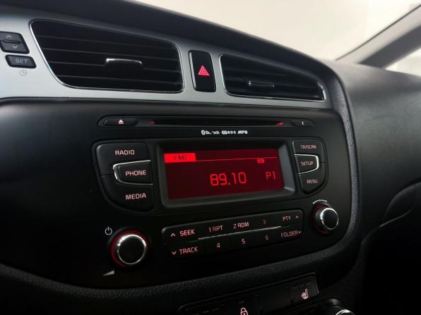 Kia Ceed II с пробегом 2014 года, цена 1 030 000 рублей, 128582 км, хэтчбек, Автокод Объявления