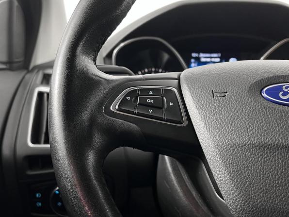 Ford Focus III Рестайлинг с пробегом 2017 года, цена 1 275 000 рублей, 130913 км, хэтчбек, Автокод Объявления