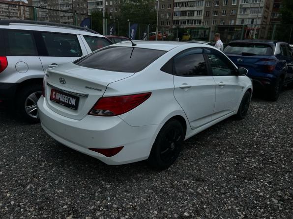 Hyundai Solaris I Рестайлинг с пробегом 2015 года, цена 977 000 рублей, 136000 км, седан, Автокод Объявления