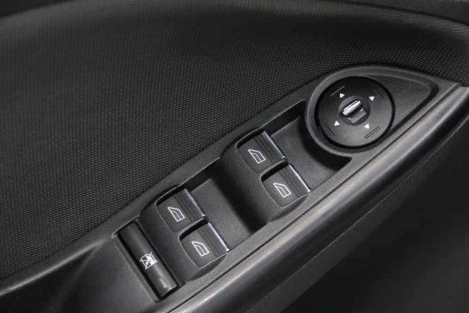 Ford Focus III с пробегом 2012 года, цена 695 950 рублей, 141975 км, седан, Автокод Объявления