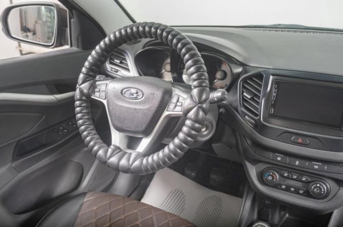 Lada (ВАЗ) Vesta I с пробегом 2019 года, цена 1 049 000 рублей, 99000 км, седан, Автокод Объявления