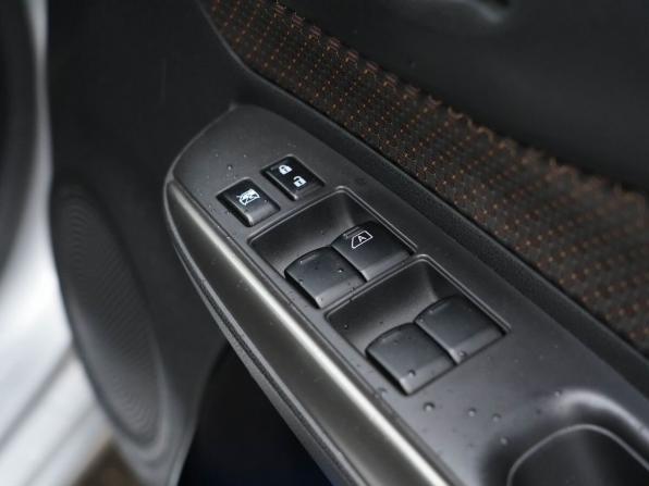 Nissan Note II с пробегом 2015 года, цена 840 000 рублей, 169946 км, хэтчбек, Автокод Объявления