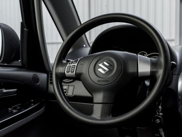 Suzuki SX4 I (Classic) Рестайлинг с пробегом 2012 года, цена 800 000 рублей, 204195 км, хэтчбек, Автокод Объявления