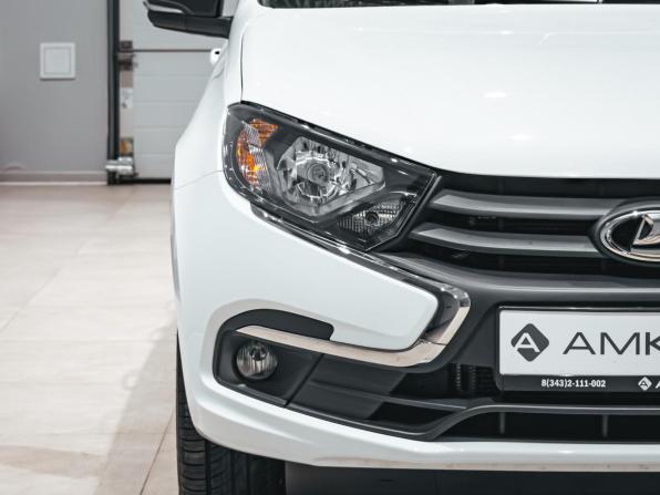 Lada (ВАЗ) Granta I Рестайлинг с пробегом 2026 года, цена 931 584 рубля, 3277 км, седан, Автокод Объявления