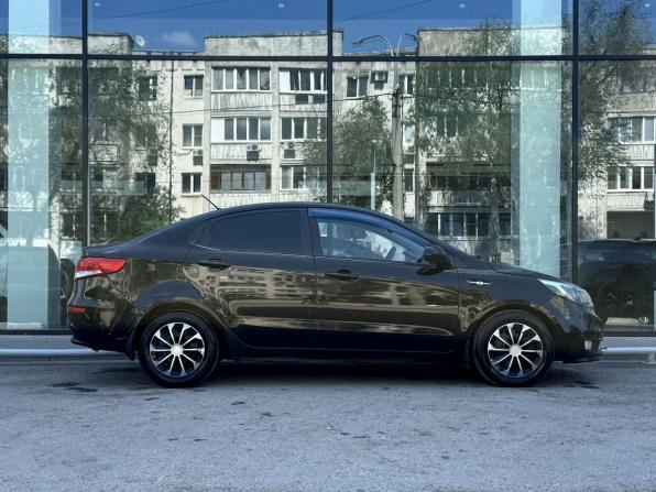 Kia Rio III Рестайлинг с пробегом 2015 года, цена 810 000 рублей, 216576 км, седан, Автокод Объявления