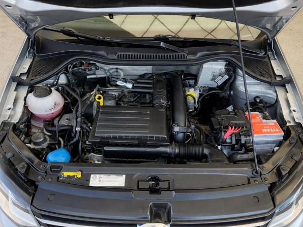 Volkswagen Polo V Рестайлинг с пробегом 2019 года, цена 1 487 000 рублей, 149298 км, седан, Автокод Объявления