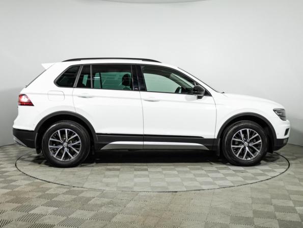 Volkswagen Tiguan II с пробегом 2019 года, цена 2 594 700 рублей, 88288 км, внедорожник, Автокод Объявления