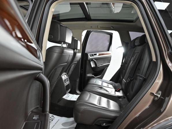 Volkswagen Touareg II с пробегом 2013 года, цена 1 419 000 рублей, 137677 км, внедорожник, Автокод Объявления