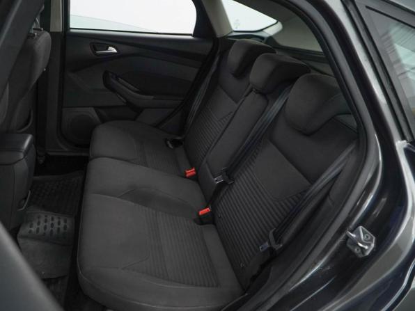 Ford Focus III Рестайлинг с пробегом 2017 года, цена 1 049 000 рублей, 125072 км, хэтчбек, Автокод Объявления