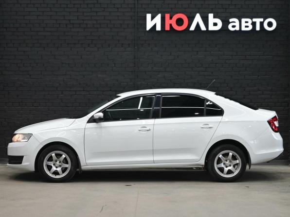 Skoda Rapid I с пробегом 2017 года, цена 1 090 000 рублей, 167501 км, лифтбек, Автокод Объявления
