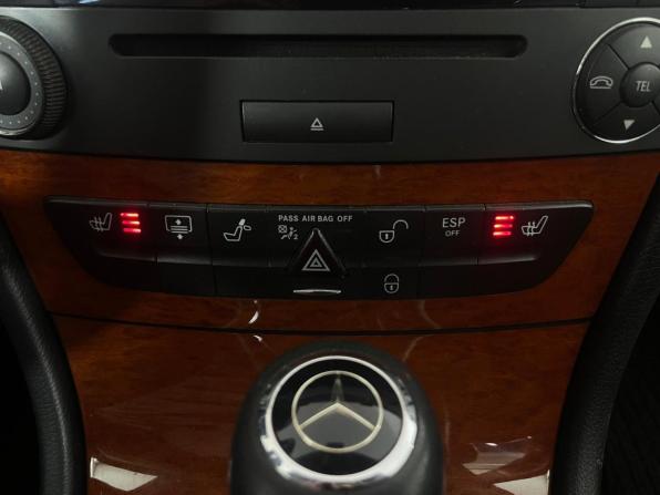 Mercedes-Benz E-Класс III (W211 S211) Рестайлинг с пробегом 2006 года, цена 1 100 000 рублей, 177932 км, седан, Автокод Объявления