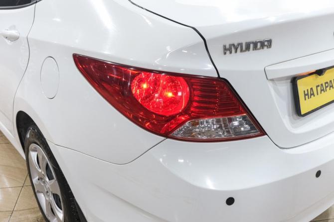 Hyundai Solaris I с пробегом 2013 года, цена 899 000 рублей, 176500 км, седан, Автокод Объявления