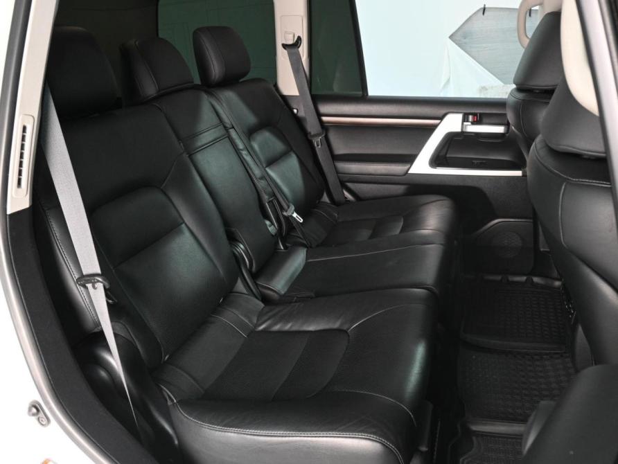 Toyota Land Cruiser 200 Series Рестайлинг 2 Ростов-на-Дону  - изображение 7