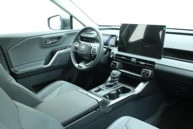 Toyota RAV4 VI (XA60) с пробегом 2026 года, цена 4 350 000 рублей, 21 км, внедорожник, Автокод Объявления