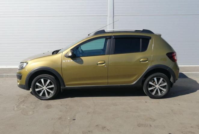 Renault Sandero II с пробегом 2015 года, цена 800 000 рублей, 132997 км, хэтчбек, Автокод Объявления