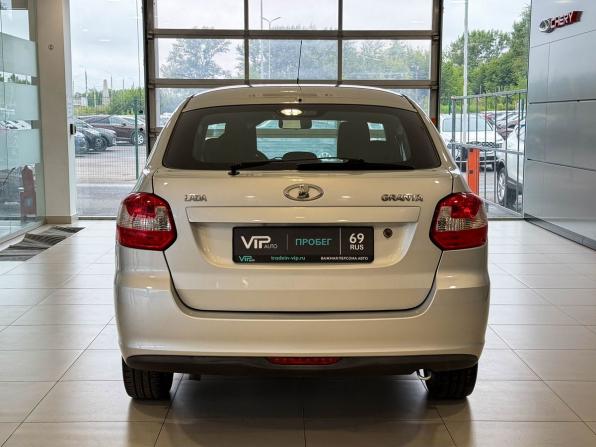 Lada (ВАЗ) Granta I с пробегом 2016 года, цена 575 000 рублей, 132298 км, лифтбек, Автокод Объявления