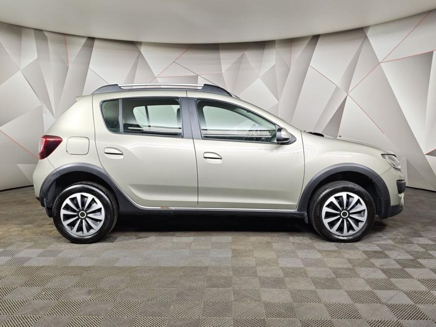 Renault Sandero II Москва  - изображение 6