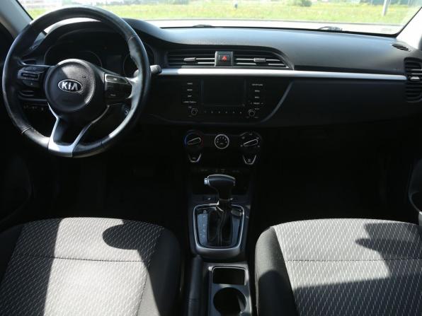 Kia Rio IV с пробегом 2018 года, цена 1 397 000 рублей, 68700 км, седан, Автокод Объявления
